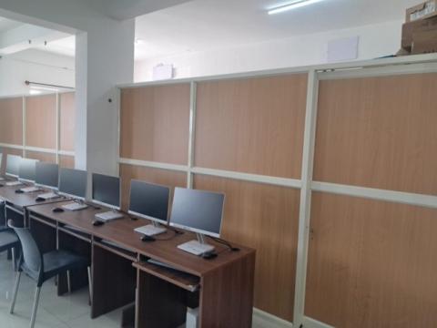 Aluminum Partitions